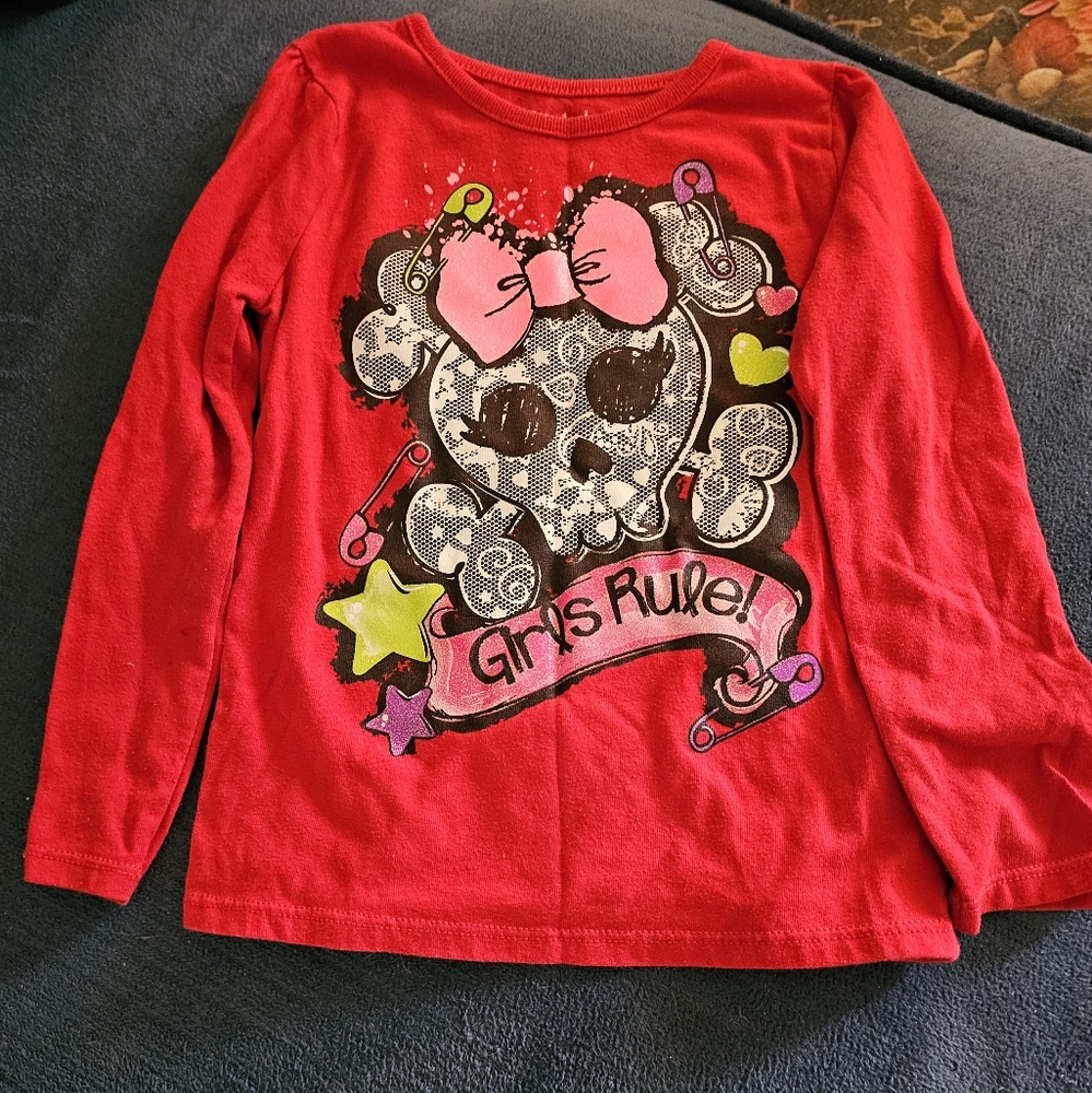 Garanimals Girls shirt with skull design that says girls rule
